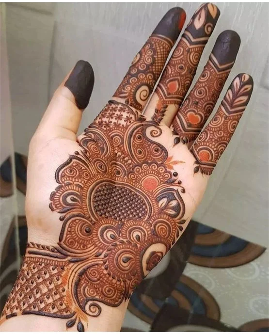 Cluster Inspired Lovely Front Hand Mehndi Design
